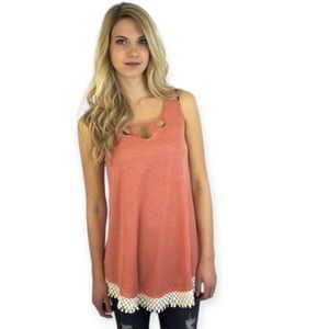 (NWOT) Women's keyhole tank by MYSTREE